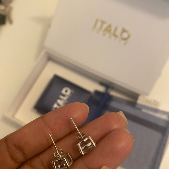 🔥ITALO CLASSIC🔥4 WHITE SAPPHIRE STUD EARRINGS - Picture 3 of 9